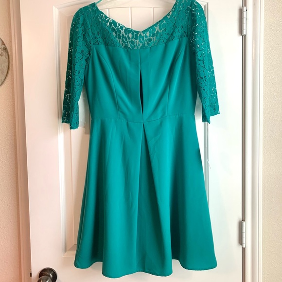 thechicbirdie's tweet photo. So good I had to share! Check out all the items I'm loving on @Poshmarkapp #poshmark #fashion #style #shopmycloset #paige #jessicasimpson #madewell: https://t.co/P2v5IQURVC https://t.co/dAZjVaiuI9
