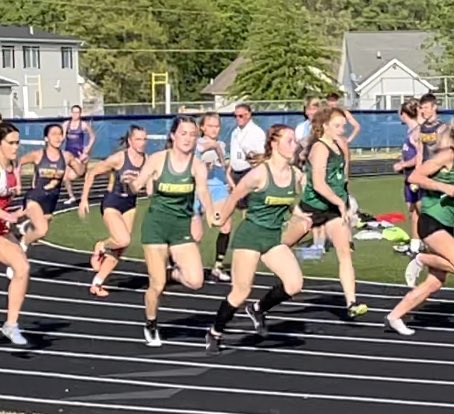 MrSchmidtEVG's tweet photo. The girls 4x100m relay team of Brianna Sintobin, Deanna Hoffman, Anna Huntzinger and Andrea VanWert place 2nd at the D2 District Track Meet at Defiance High School and qualifies for the Regional Meet next weekend at Piqua High School #govikes https://t.co/IhJ1UbrTwr