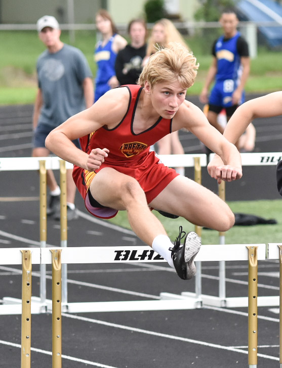 SeanEFrye's tweet image. Some Parsons and Labette County 📸 highlights from the @KSHSAA 4A Regional track and field meet in Paola...