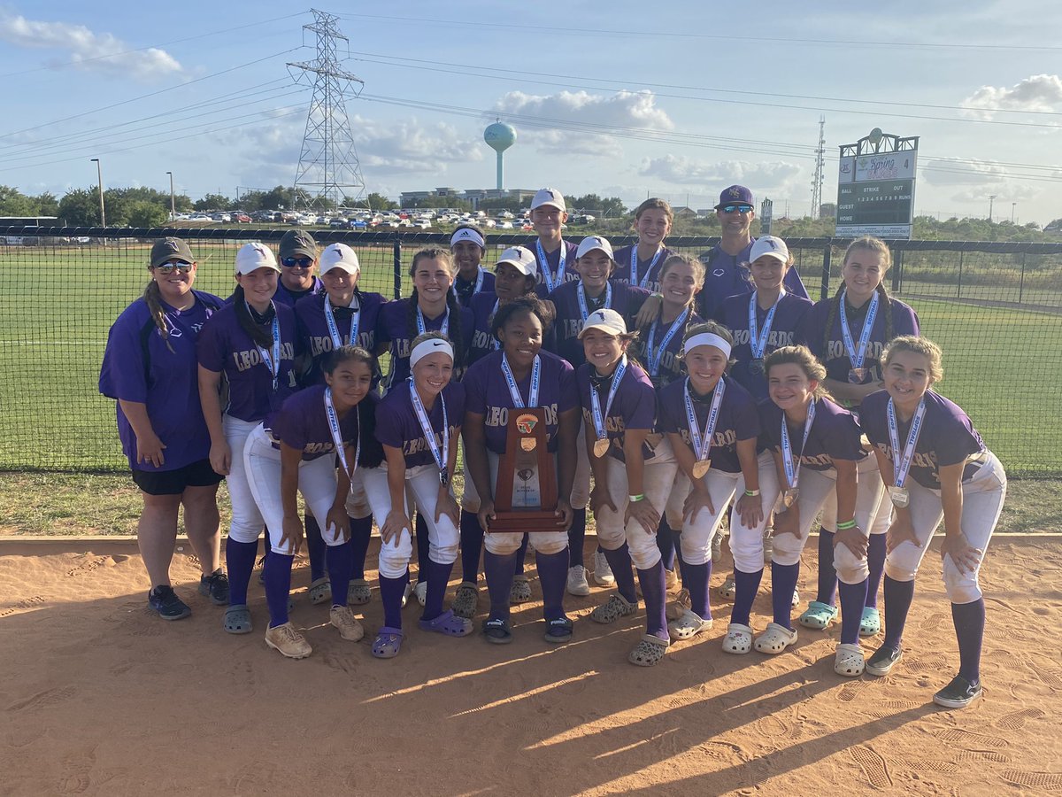 Great Season Lady Leopards! Way to represent yourself, the team, the school and Brooksville community! HHS is very proud of you. Congrats on a memorable season!