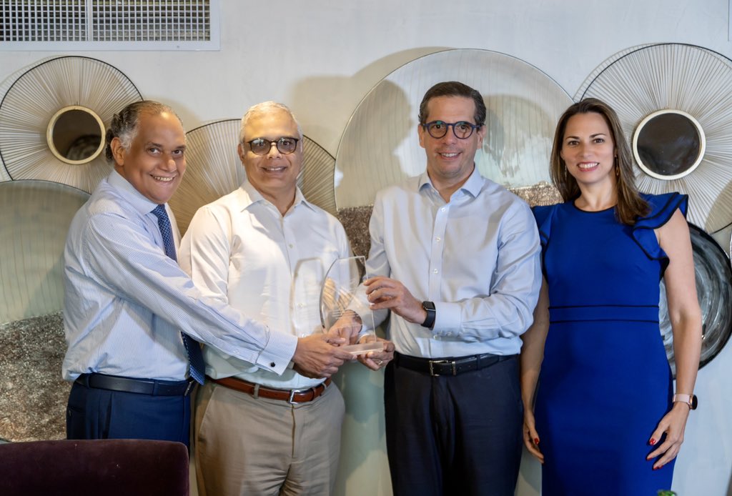 Resaltamos el desempeño que con alto sentido de responsabilidad y profesionalismo llevaron a cabo su labor: Persia Álvarez, Juan Mustafá, Juan Alfredo de la Cruz, Alba Russo, Patricia Mena y Radhamés Martínez.

¡Muchas gracias!