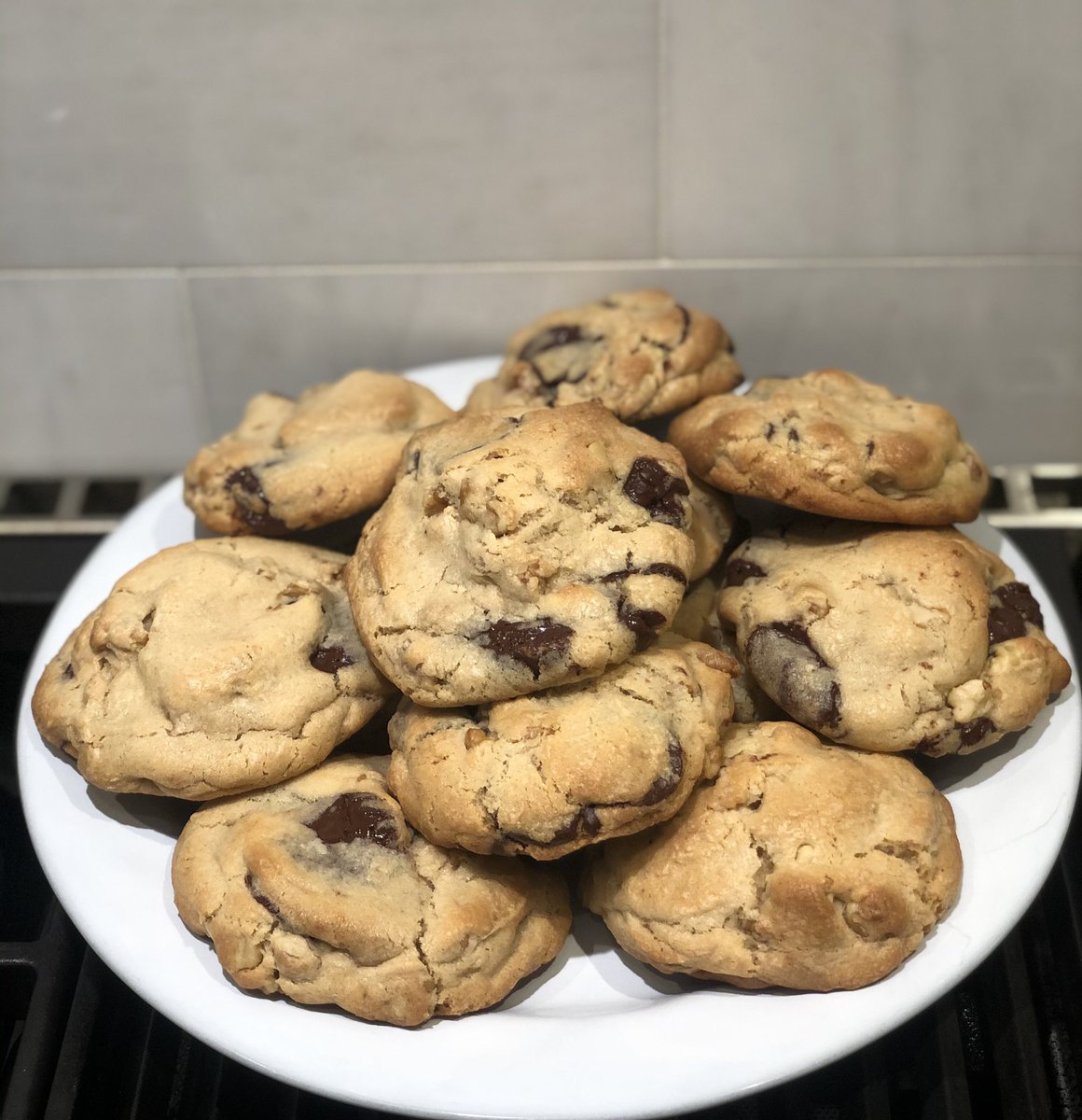 jblevitan's tweet photo. My grandfather absolutely loves chocolate chip cookies with nuts, but I decided to make them a little differently this time @levainbakery style 🤩 #ThrowBackBake #TwitterForGood https://t.co/ZXzS1xwfBE