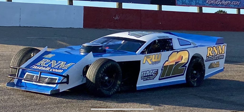 It’s RACE DAY at <a href="/5FlagsSpeedway/">5 Flags Speedway</a> for the Modifieds of Mayhem Tour tonight. 

Racing will begin at 8pm! 

@speed51dotcom will carry the live coverage of tonight’s events. 
🔗 : speed51.tv/live/videos/li…

Good luck to all the BMF drivers and teams!!

#BMF #chasingthatw