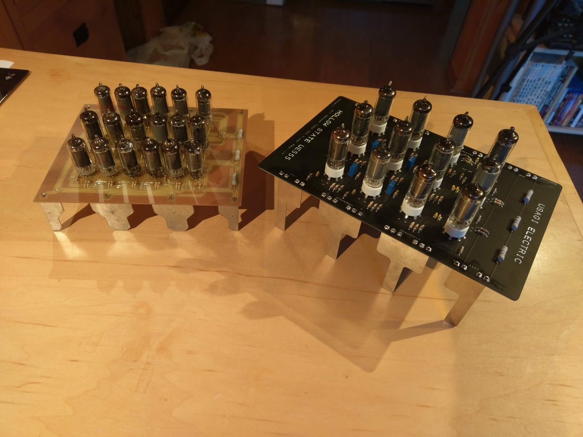 UsagiElectric's tweet image. First prototype of the 555 Timer kit has been built! Aside from two mistakes, one of which required a bodge wire, it worked perfectly! 

Time to place an order for rev.2 and then to get a few of these out into the wild!

#vacuumtubes #555timer #vintage #technology #computing