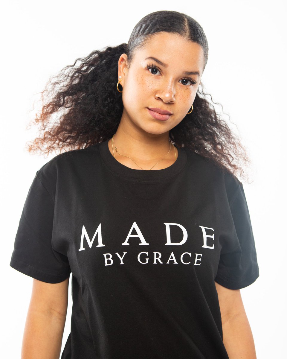 MadeByGraceApp1's tweet photo. The very first part of 
our „The Faith„ unisex premium collection is available online in our App now!📲🚨 
Create a whole fit with our 
MADE BY GRACE signature T-shirt, which sets new standards in terms of FAITH and CONFIDENCE!

#MBGApparel #BlackOwnedBusinesses #clothingbrand https://t.co/HviE9kHbE8