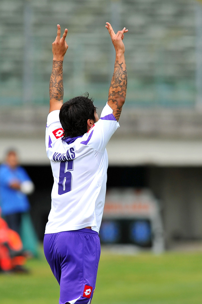 FiorentinaBR_'s tweet photo. Dessa vez será contra o #Crotone. Eu nunca gosto de ver meu time jogando “pela última vez”. Me dá uma sensação estranha, mas faz parte. Mal posso esperar por um novo primeiro cap��tulo 💪
#Fiorentina #ForzaViola #CrotoneFiorentina #ACFFiorentina #SerieA #CROFIO #ACF #DA13 #Italia https://t.co/3mzItRvNjJ