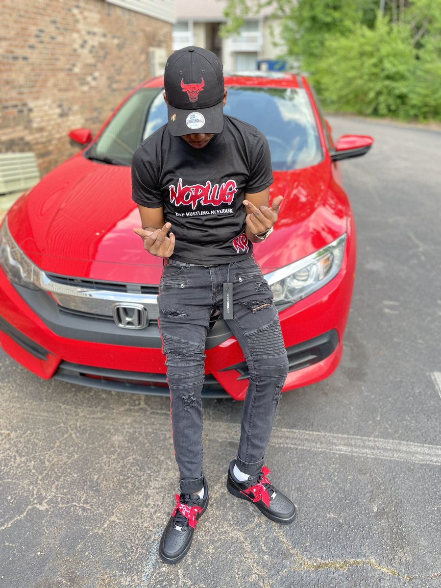 Kbandz25's tweet photo. KEEP HUSTLING NEVER ASK💂🏾♀️
#NP4L #myasu https://t.co/yJiQ0uuuDC