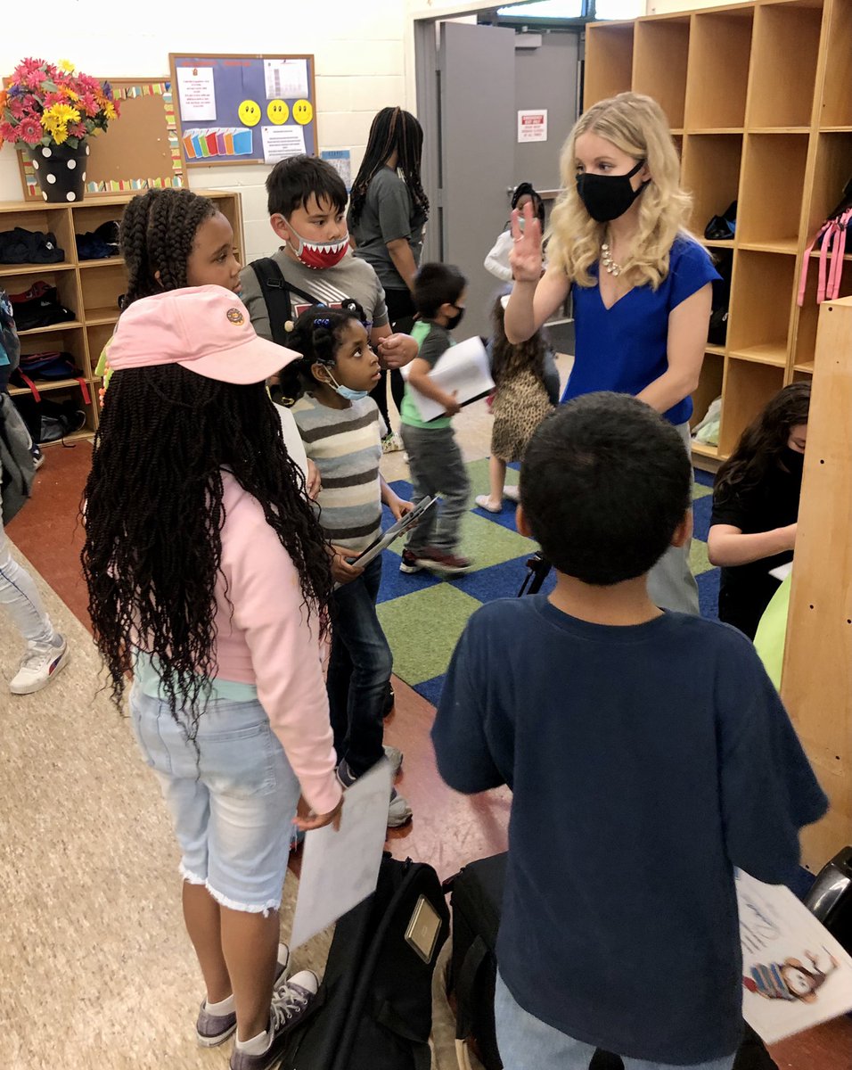 HopeCenterNE's tweet photo. Thanks for coming out to Hope @Arianna_TV! Our kids had plenty of questions about @3NewsNowOmaha covering their early reading program success! https://t.co/pUUdwQBxKb