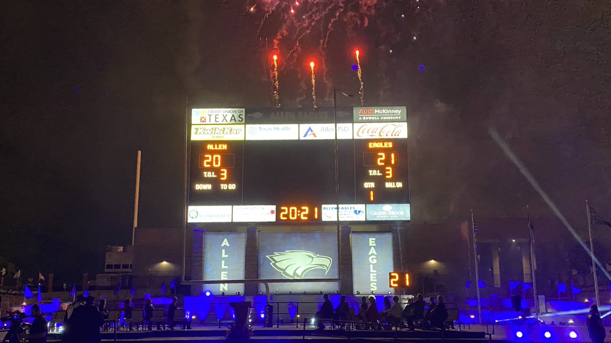 RobinAISD's tweet image. What an amazing celebration for an outstanding graduating class. Congratulations to the resilient @AllenHS_Eagles Class of 2021!