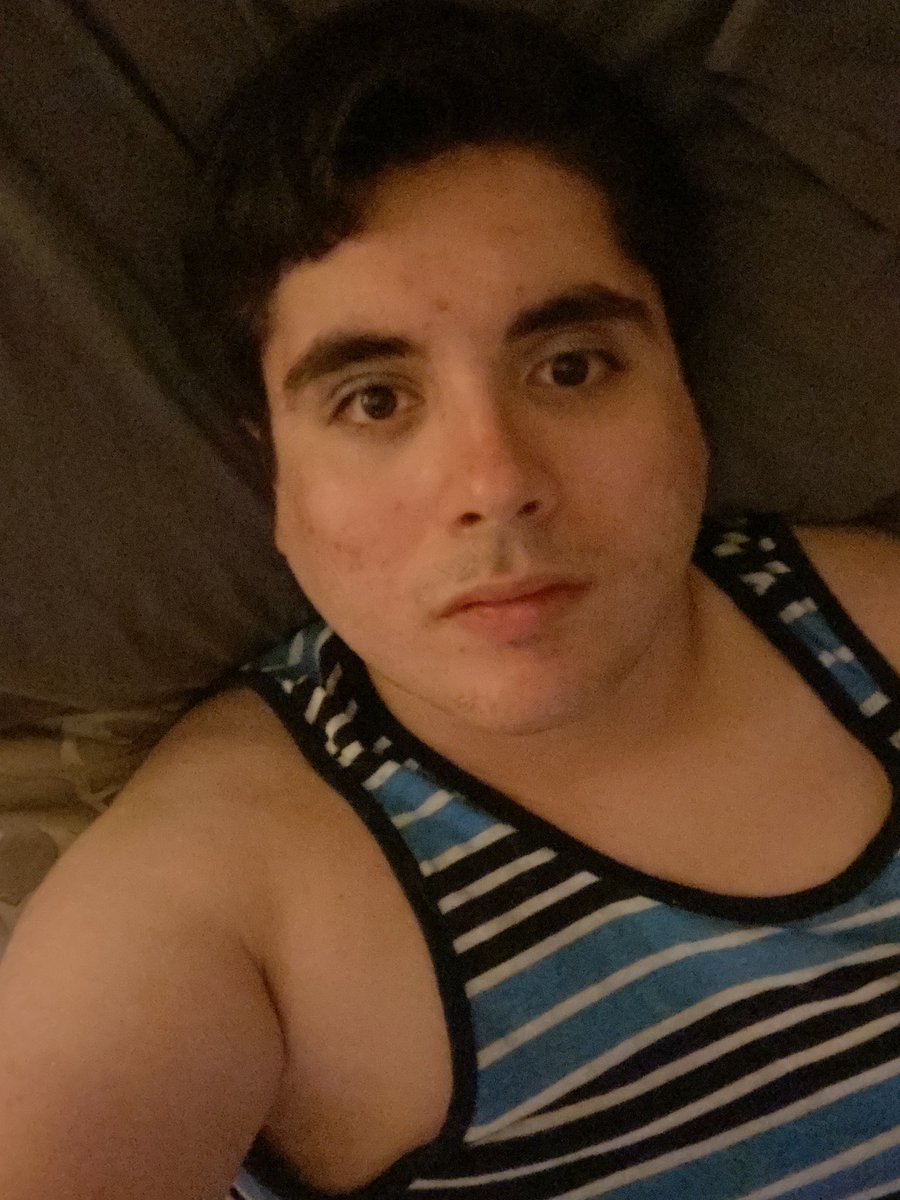 LleonidasA's tweet photo. Gotta love Friday nights. #livingforthenight #friday https://t.co/FHXiAVL1jh