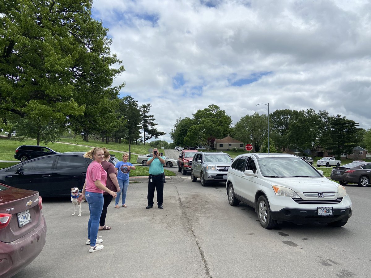 3rd_virtual's tweet image. We ♥️ our virtual students and families! Celebrating our year together! Looking forward to our last week together! @SJSDVirtual