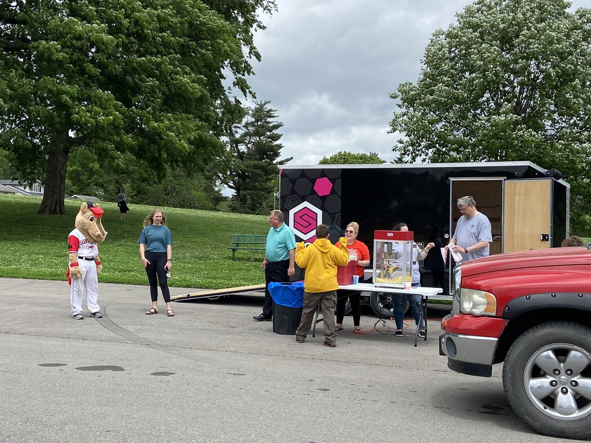 3rd_virtual's tweet image. We ♥️ our virtual students and families! Celebrating our year together! Looking forward to our last week together! @SJSDVirtual