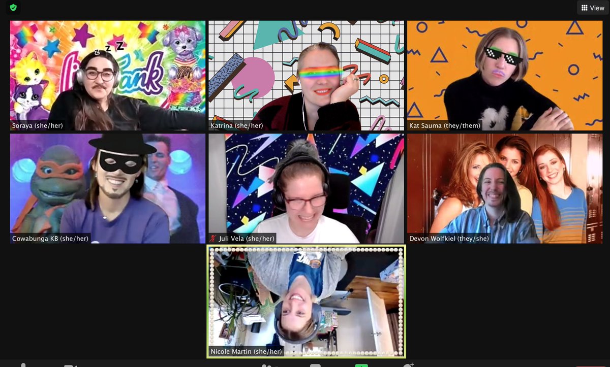 KatMariee_PDX's tweet image. We work hard on Friday&apos;s.... 
#thisishowwecode #friyay