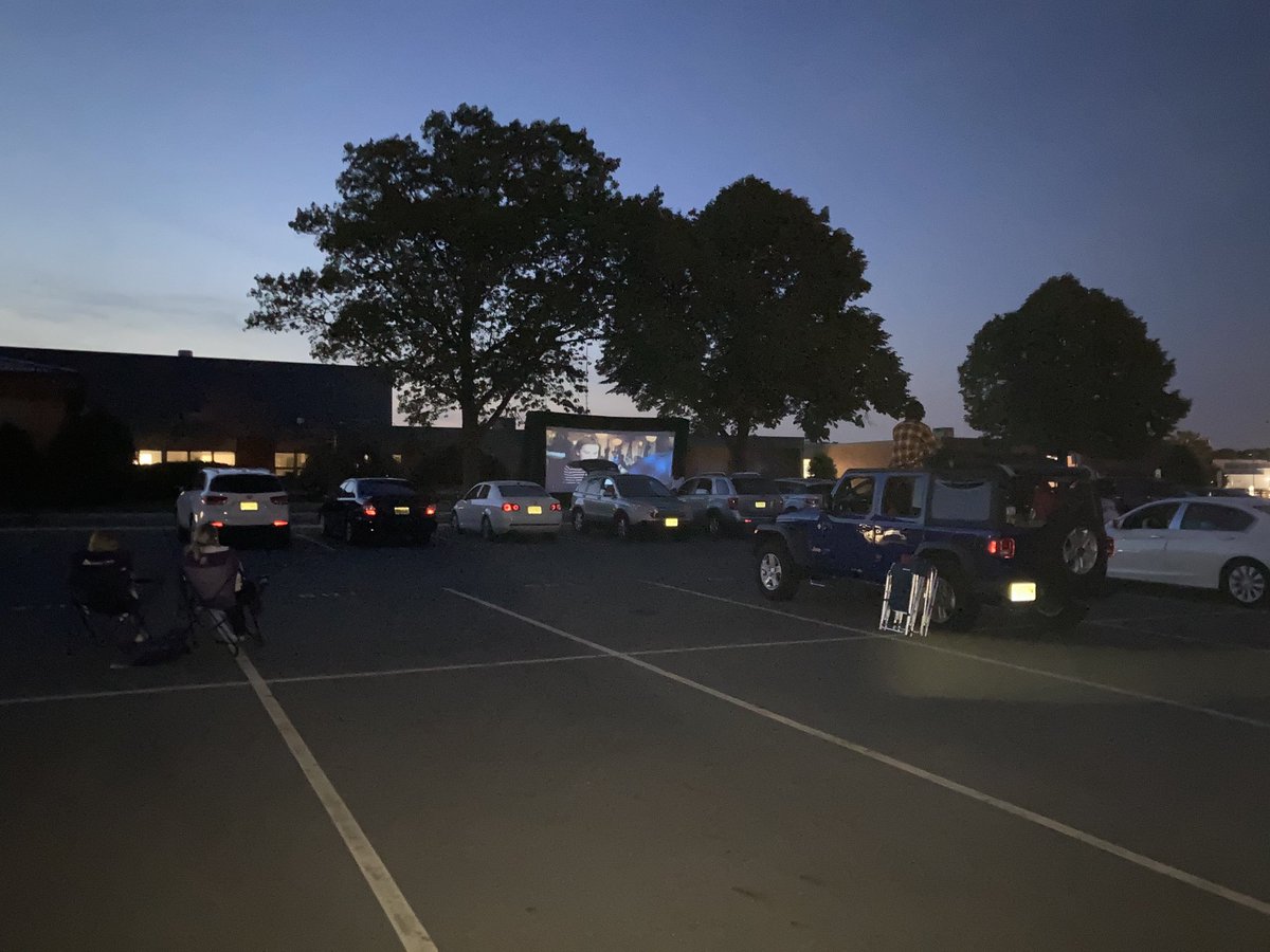 Thank you to Student Council for hosting our first ever drive-in movie event! 🍿 🎥 🚗