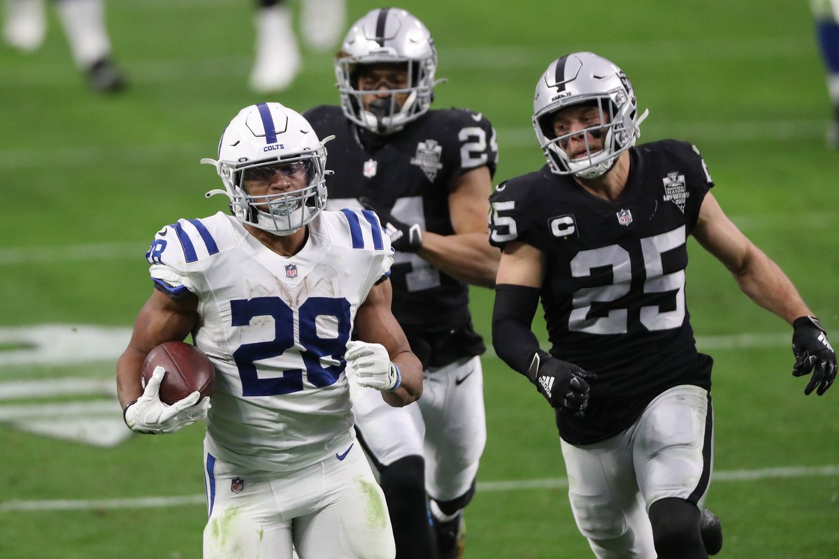 LockedOnColts's tweet photo. #Colts Jonathan Taylor clocked a faster game speed than Tyreek Hill last season:

Taylor = 22.05 MPH
Hill = 21.91 MPH

Taylor weighs 41 pounds more than Hill. What a freakish athlete. https://t.co/J41SN5SMhc