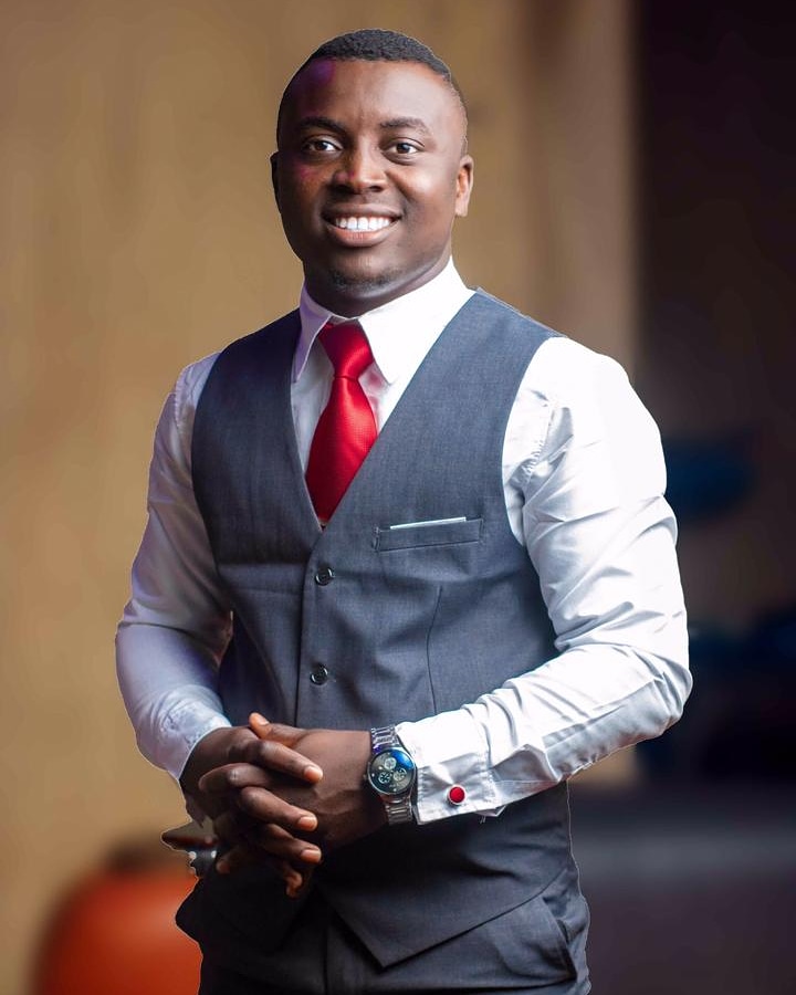 OOSamuel3's tweet photo. Having walked a million miles from yesterday, I recall how much of your words are coming to pass. I'm persuaded beyond any and every doubt, that every of your word is TRUE!
Happy birthday Sam!
#HelloChurch
#TheBishop
#Dynamitez
#ManforHisGeneration
#CarrierofaMandate https://t.co/YZwpPAHc28