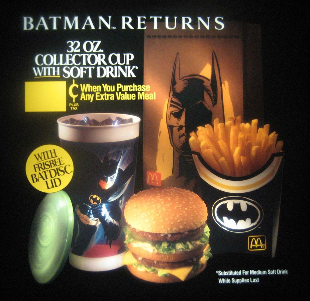 GeekToMeRadio's tweet photo. Do you want fries with that?
#QuestionsForBatman https://t.co/3KJh5rL2dV
