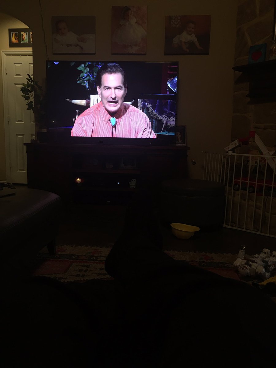 AdamCampetti's tweet photo. I am loving those retro tube socks that @kinky_horror is wearing. @therealjoebob 5/21 #ThelastDrivein @Shudder @nielsen @missIsaMorales @SetDarcyFree #maniaccop #thelastdriveinn @GroovyBruce https://t.co/dYgsvhUoRt