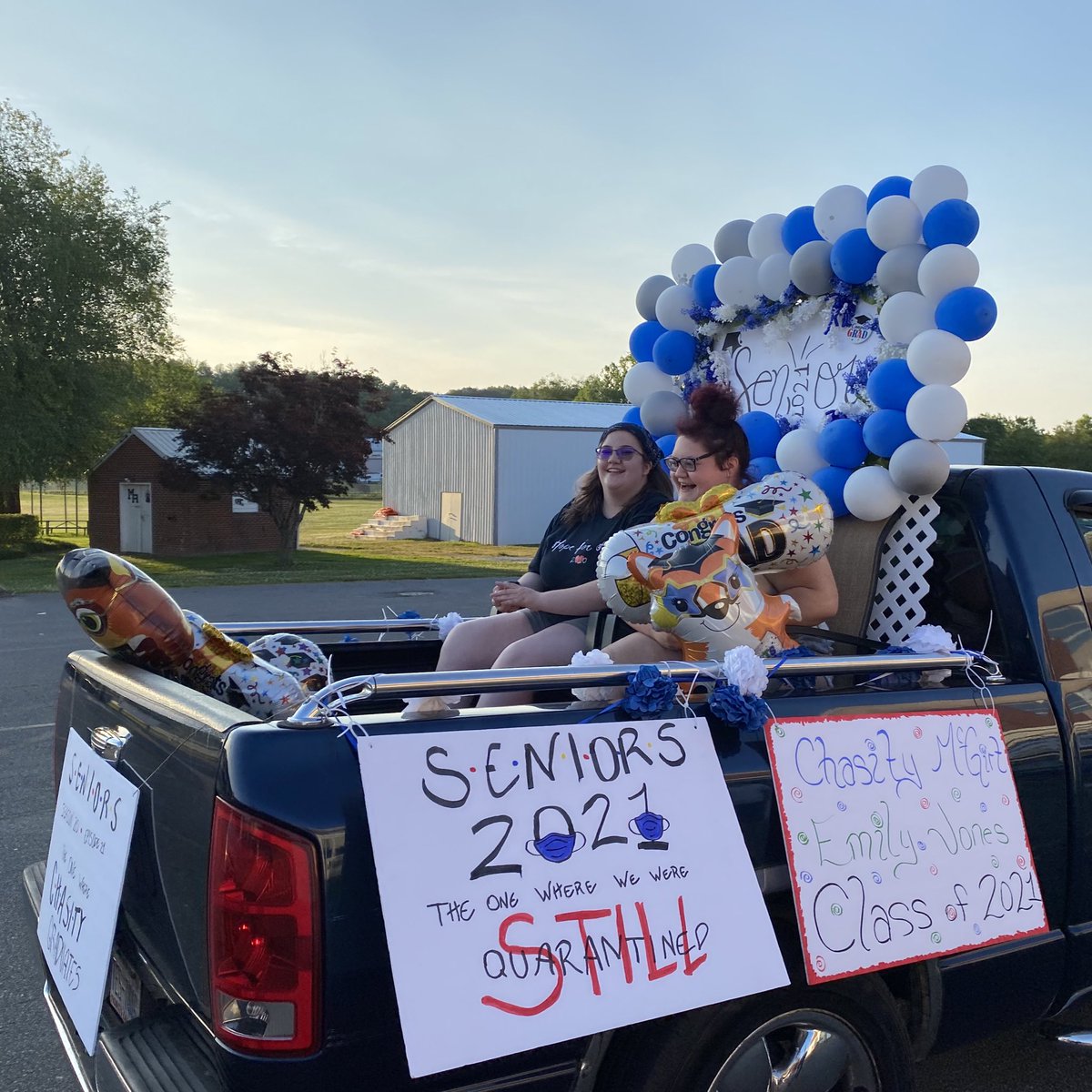 ConniTucker's tweet photo. What a fun night celebrating the MAHS Class of 2021! https://t.co/xqkqZwgtDl