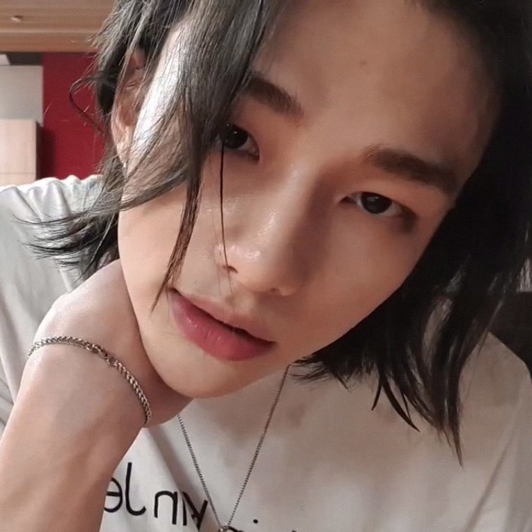 caIIousm's tweet image. hiika. 20. he/they. xiao &amp;amp; childe main on eu. temp fc maybe &amp;lt;3 #kpoprp #krp