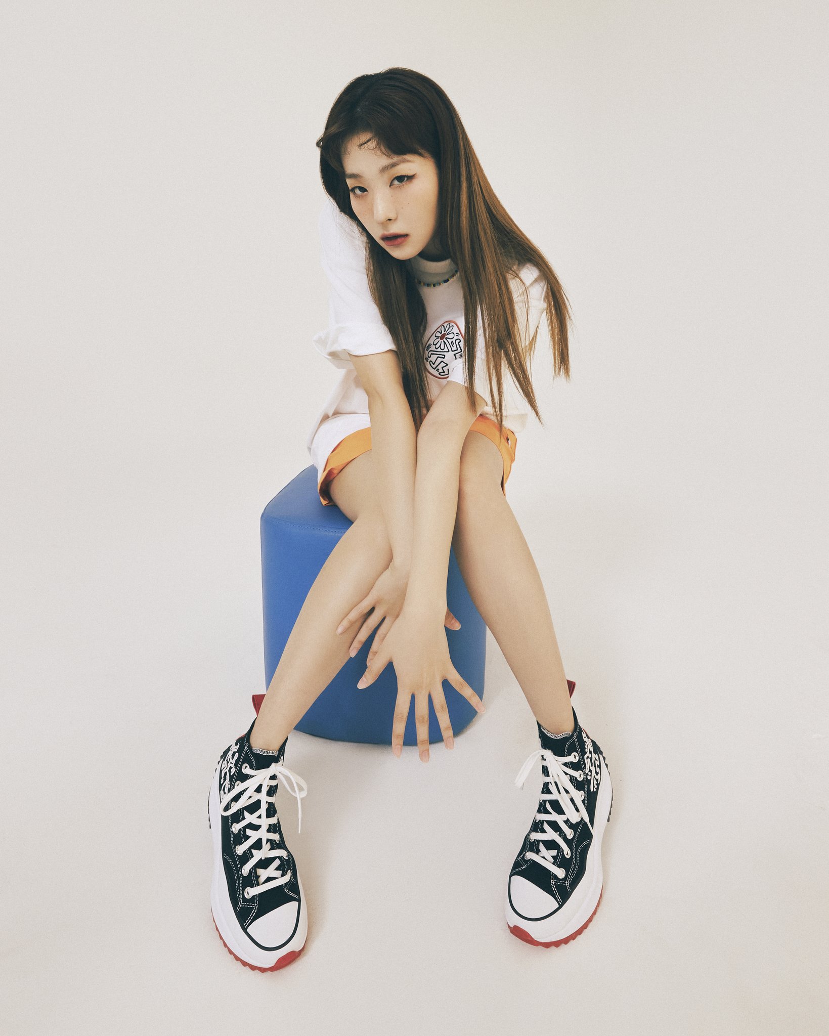 Girl's Talk on "PERFEITA! Seulgi, do Red Velvet, para a marca Converse Korea: https://t.co/Qw6KV8Cy21" / Twitter