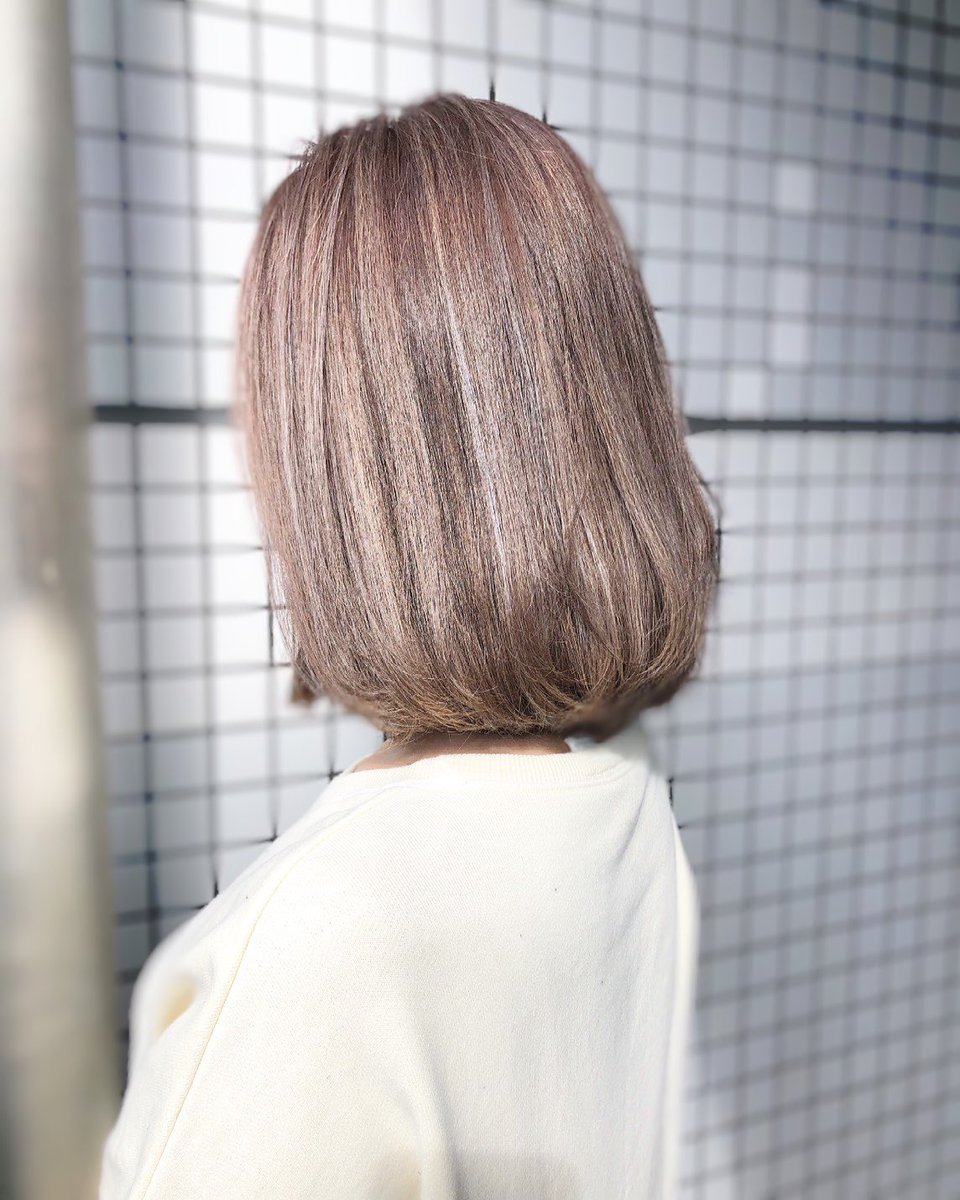 475802's tweet photo. ハイライト‘٩꒰｡•◡•｡꒱۶’
そろそろ暗くしなきゃなー🥺🥺

#美容院
#elyts https://t.co/Nue9veJkxd