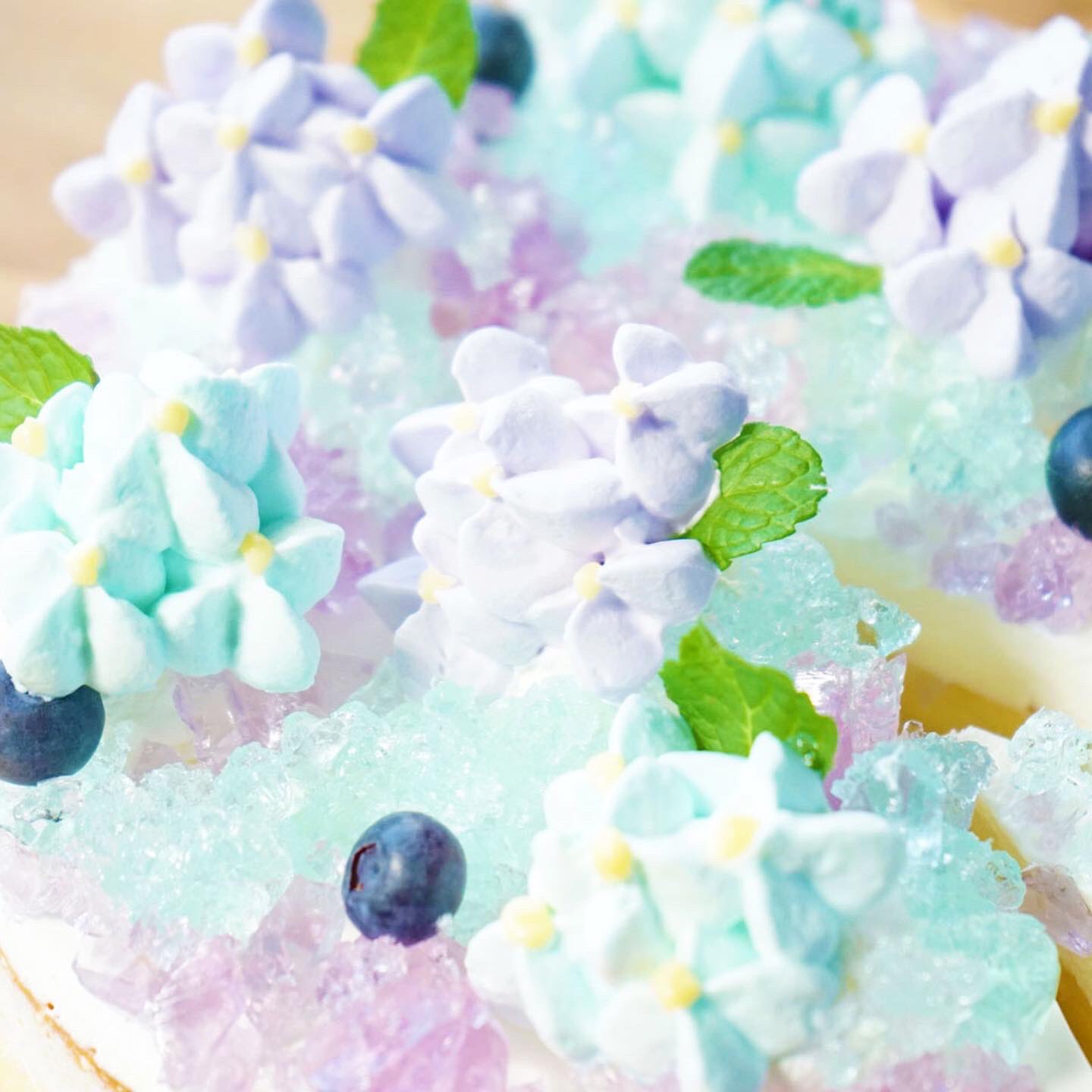 サンデーブランチ下北沢店 Twitter પર 街中で紫陽花が咲き始めました 本日もチーズケーキやクリームソーダをご用意してお待ちしてます 紫陽花メニューは6月末頃までを予定してますので あと1ヶ月ゆっくりお越しください 広々と店内で味わうもよし ケーキは