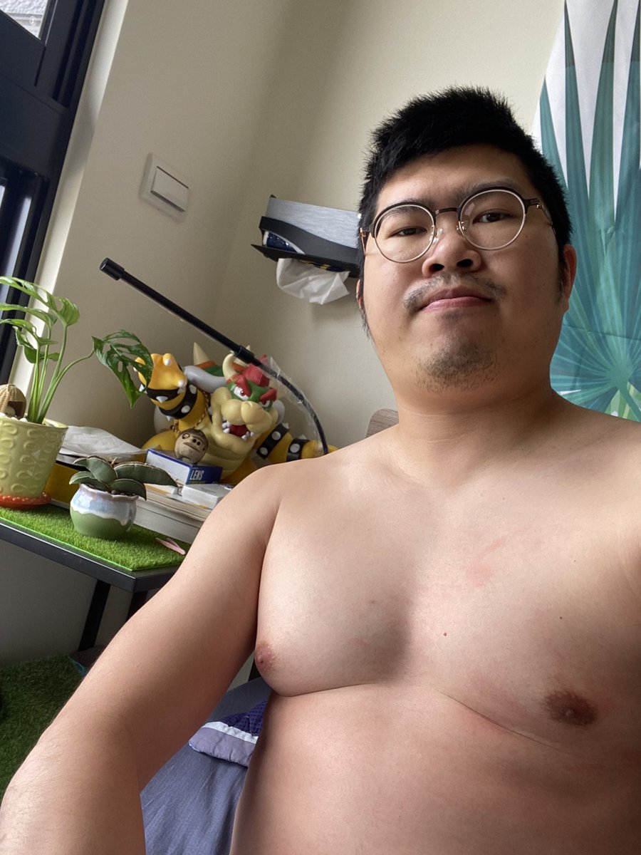 這個假日大家乖乖在家，做個懶人，好好為台灣加油喔～