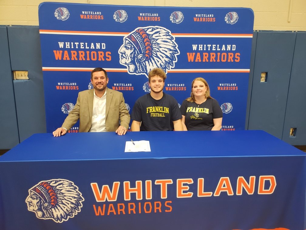 whitelandsports's tweet photo. Congratulations to Kayden Welling on his commitment to continue his academic and football career at Franklin College! (go Griz!!) @WWarriorFB @FCGrizFootball https://t.co/IDbexg85Lu