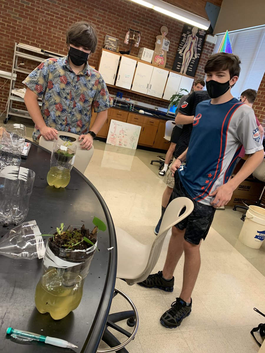 Great day building mesocosm habitats today in IB Bio.  <a href="/M_villeHS/">Mechanicsville High School</a>