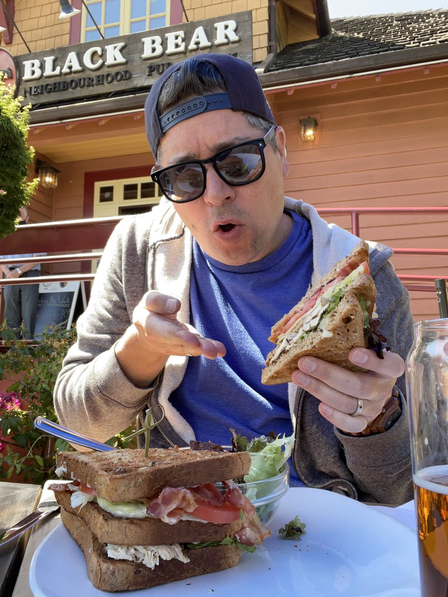 ιт нαѕ вєєη яαιηιηg tweet media