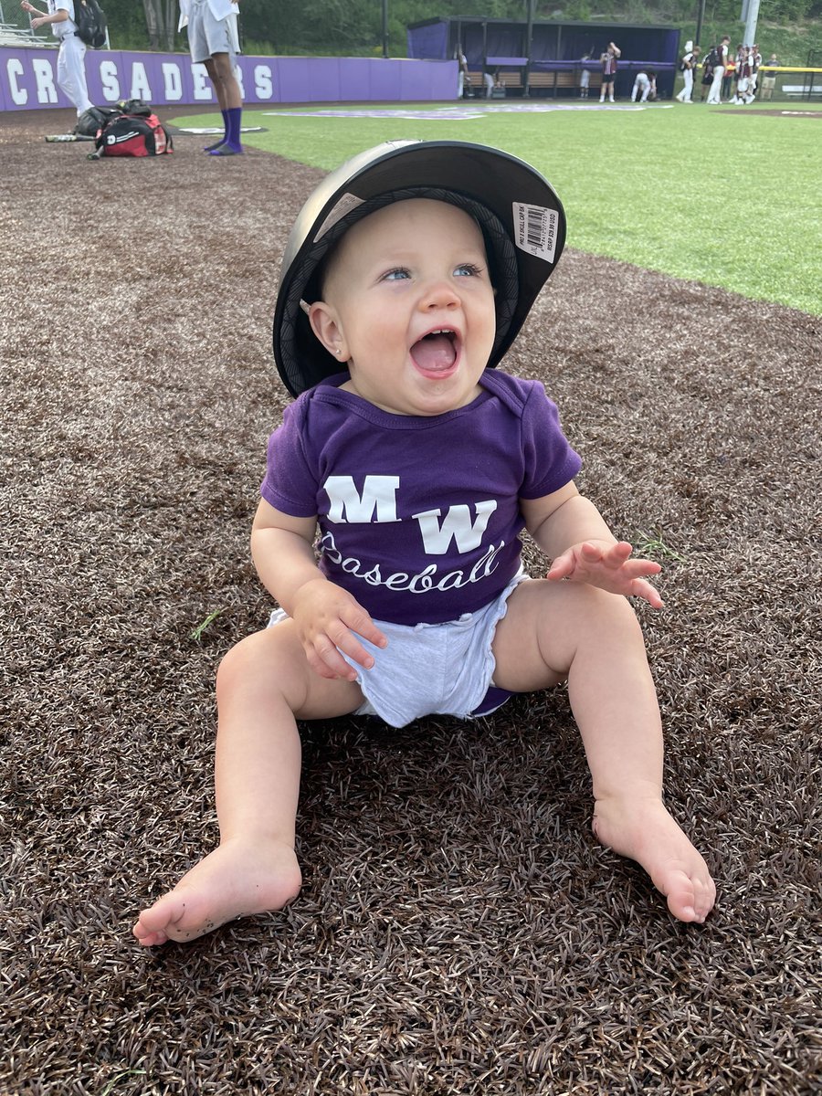 Antonia love coming to Crusader baseball games!, especially for a win!! <a href="/MWBaseball_/">MW Baseball</a> <a href="/MWathletics_/">M-W Athletics</a>