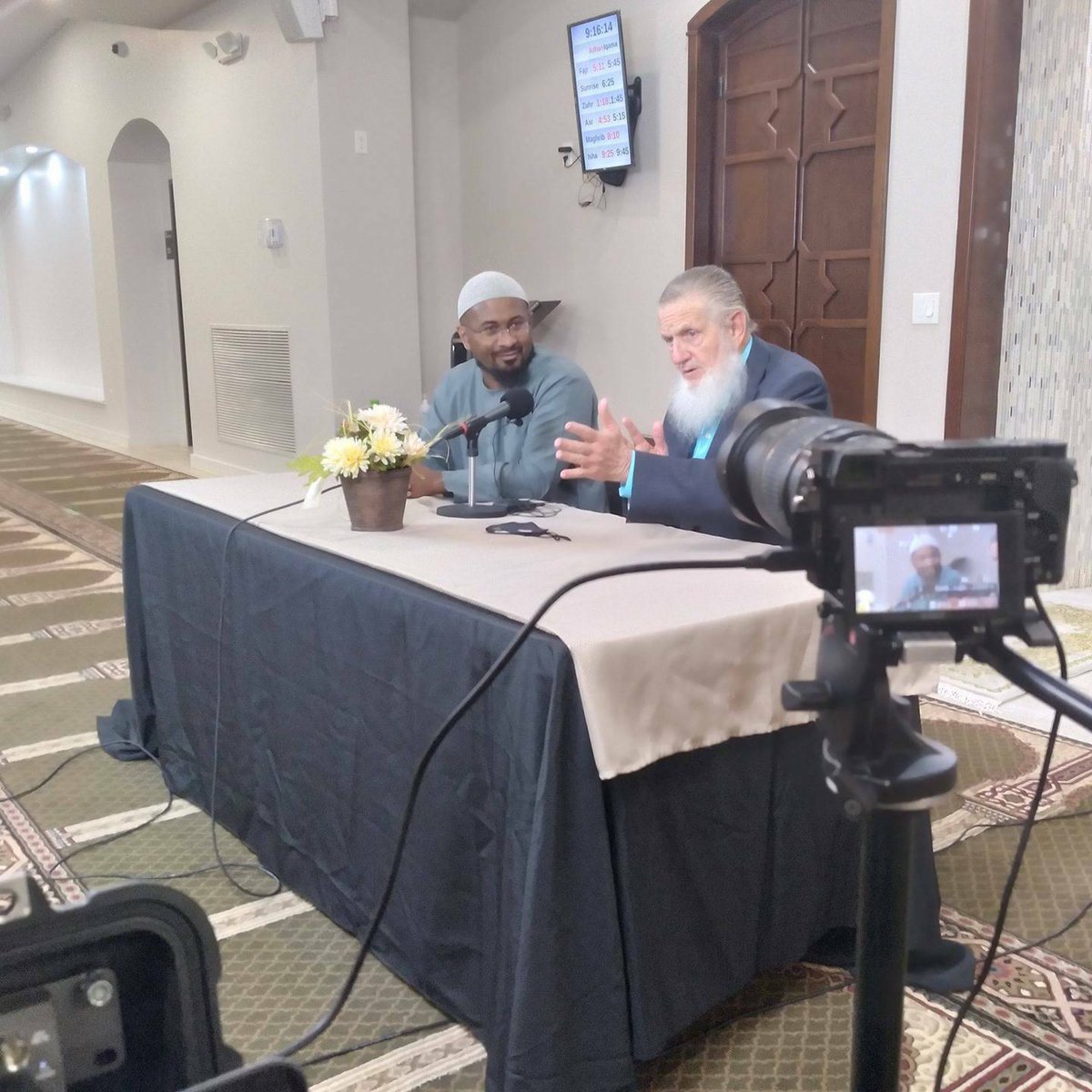 We're LIVE Yusuf Estes and Kamal Mekki
Get our app! guideus.app