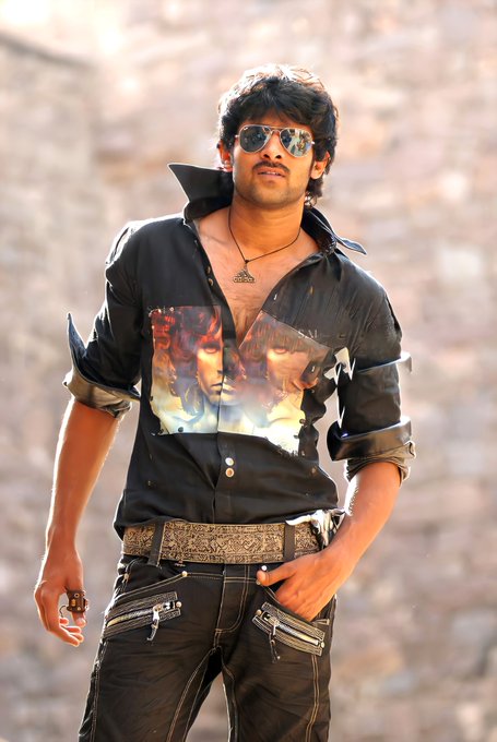 GopalPanda46's tweet photo. Dialogues Are Impeccable And The Slang With Attitude And His Manerism 🔥

#Prabhas 
#13YearsOfBujjigadu https://t.co/3pLr7MJ3XO