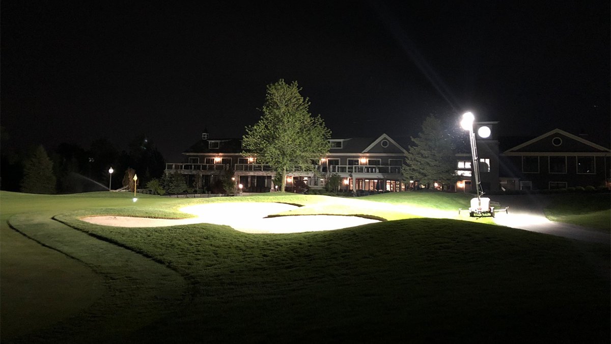 adam_stanley's tweet photo. Remember this? With golf courses re-opening in Ontario at 12:01 a.m. Saturday morning, @WBGolfClub has got the lights set up again for a midnight round - but with a little more joy this time. 

"Last to close. First to open" https://t.co/3BglEQcu1c
