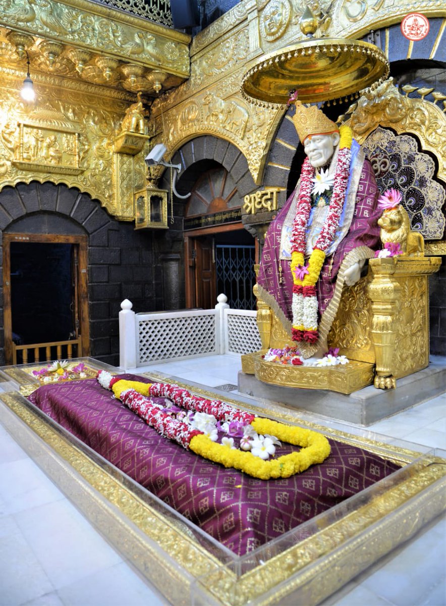 SSSTShirdi's tweet image. *!! 🕉️ साई राम !!*
*श्री साईबाबा संस्थान विश्वस्त व्यवस्था,शिर्डी*
 *आरती :- शिर्डी माझे पंढरपूर*
 *शनिवार २२ मे २०२१*                              
*!! 🕉️ Sai Ram !!*
*Shri Saibaba Sansthan Trust, Shirdi*
*Aarti* :- *Shirdi Majhe Pandharpur*
*Saturday 22 May 2021*