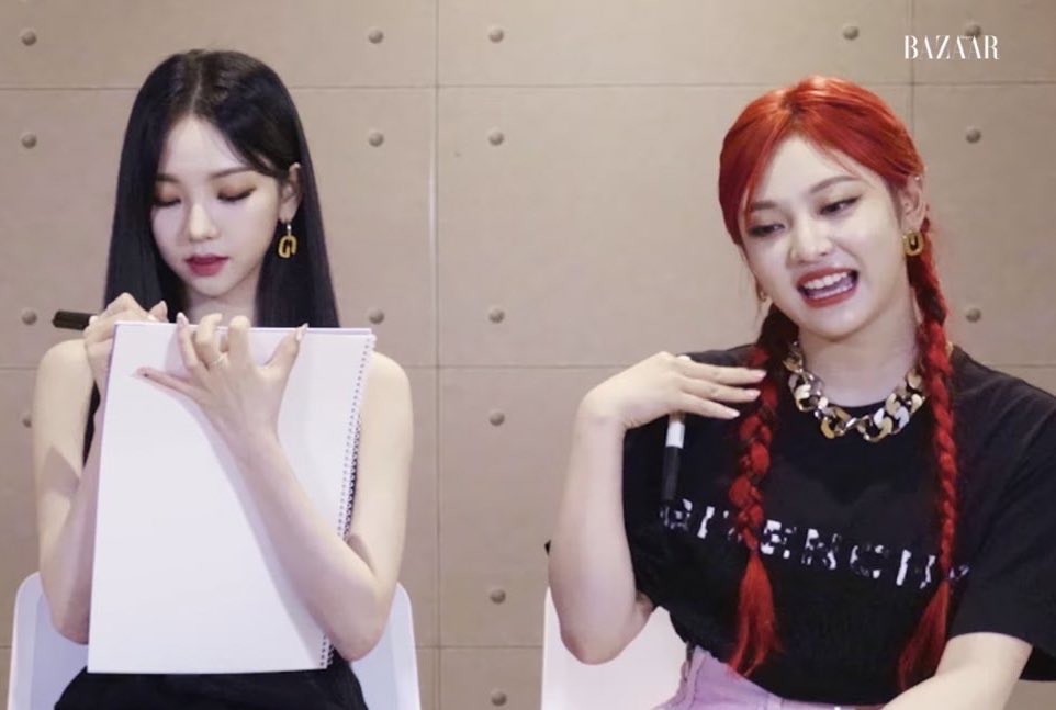 เพื่อนตอนเรียน                      กูตอนเรียน