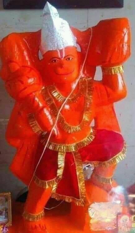 Idol of Deity Hanuman is mostly red in colour and rarely black.
Shani’s influence may have resulted in His black complexion.
Hanuman is one who is smeared with sindur
Stories of His love for sindur have gained popularity.
#SaturdayMotivation
#SaturdayVibes