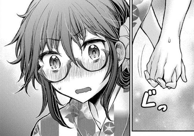 小指絡ませ...からの恋人繋ぎ 