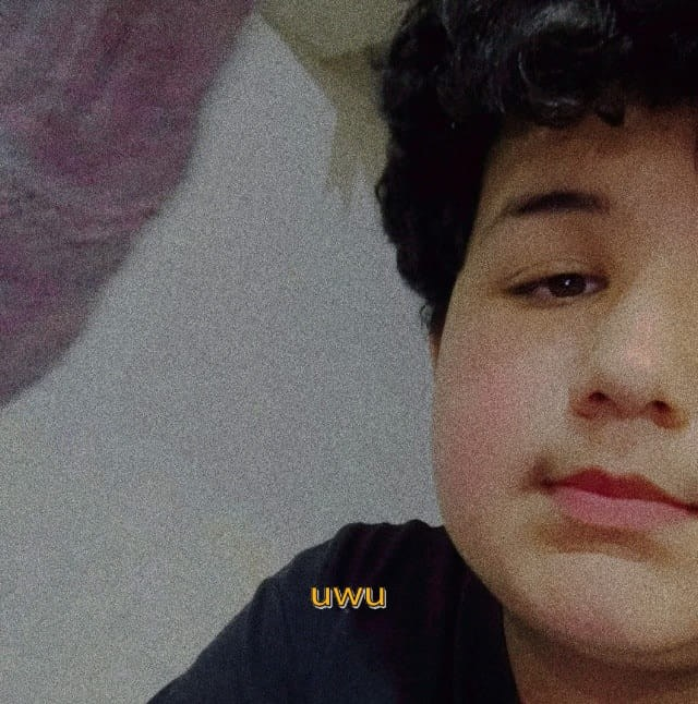 DavidFunado's tweet photo. si ven a este wey, pedazo de aborto tengan cuidado por que viola gallinas, una vez se violo a un marrano pero su especialidad es violar gallinas, tengan EXTREMO CUIDADO, es muy PELIGROSO de verdad tengan cuidado si lo ven llamen a el 735 174 1382 o 7353884084  se dará recompensa https://t.co/BBkepBkF1s