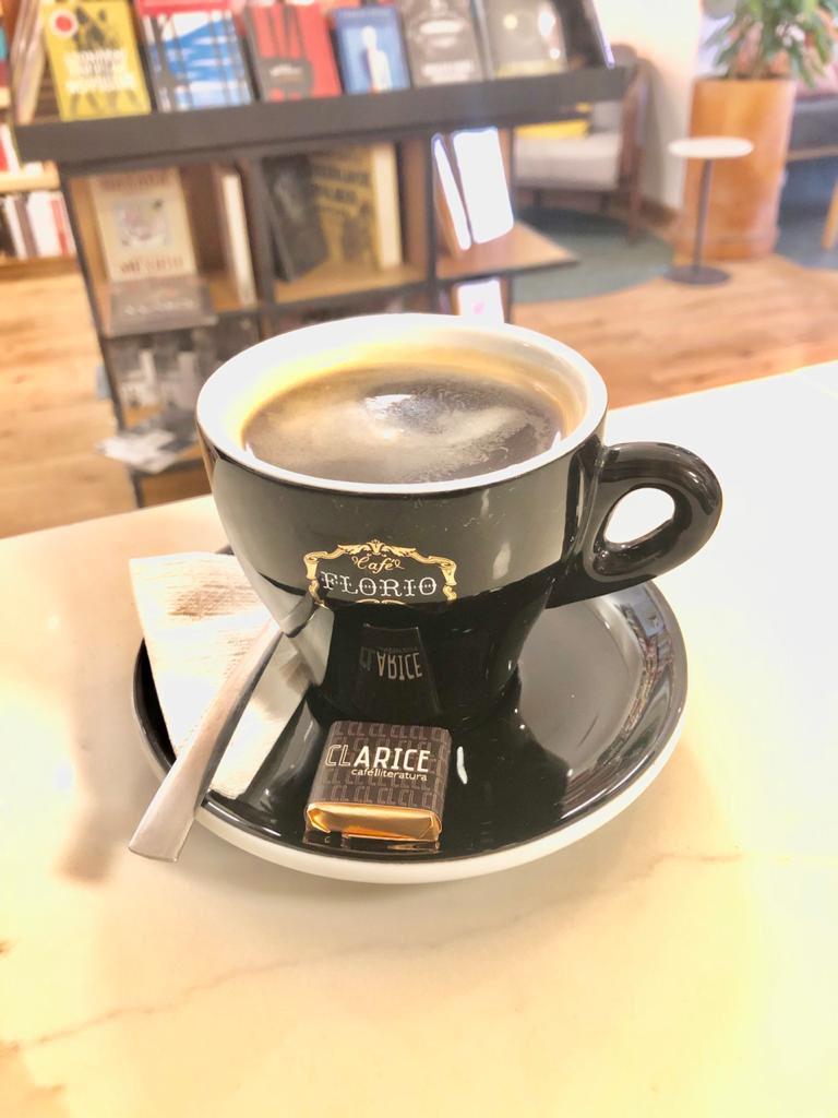 clarice_mx's tweet image. ¡Vengan a conocernos!
Excelente selección de libros, excelente café y delicioso menú. Estamos en Michoacán 18 B, #condesa, #CDMX.