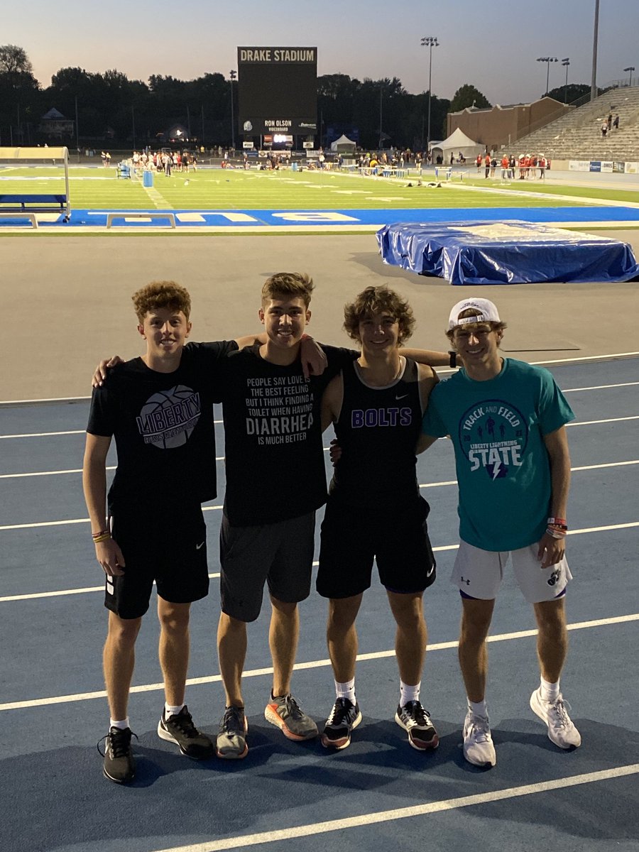 There they are! Your 4A runners-up in the Distance Medley Relay. <a href="/miller_michael2/">Michael Miller</a> <a href="/LukeMeyers18/">Luke Meyers</a> <a href="/jkinz4/">Jack Kinzer</a> <a href="/Bowengryp/">Bowen Gryp</a>