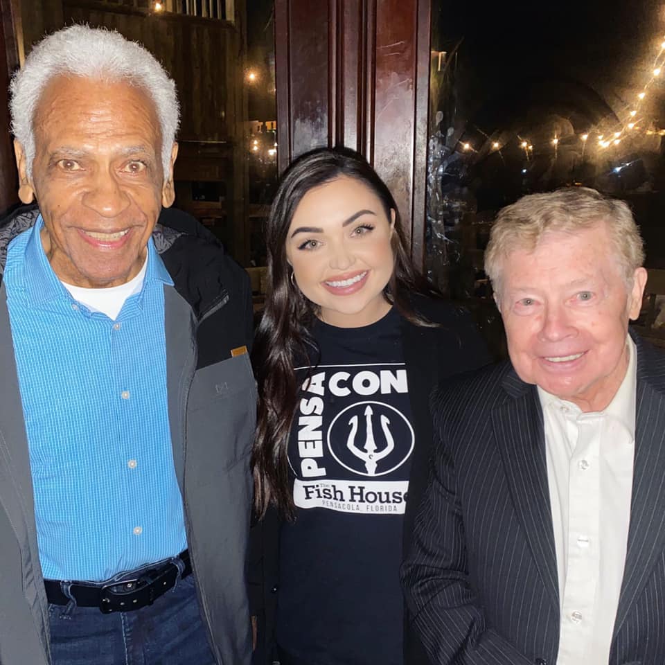 We are so excited to have Lou Wagner and Austin Stoker from Planet of the Apes join us for dinner tonight!