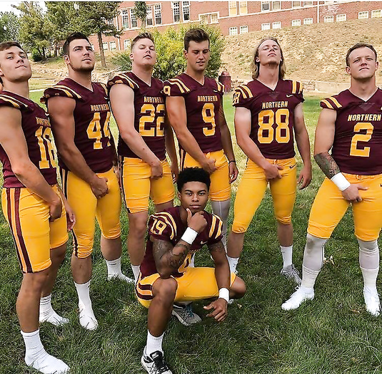 Alpha Tops, Interracial Sex & Straight Dicks tweet media