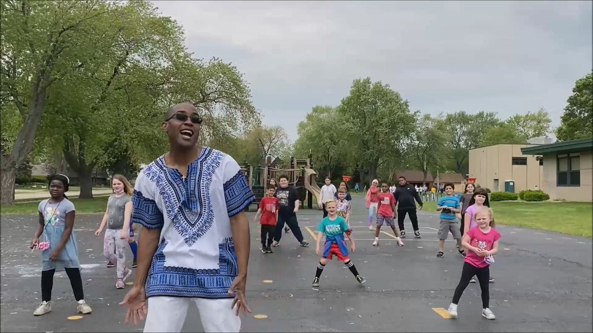 I had a blast making a music video with @MrsKramerD123 and her amazing students as we celebrated World Day for Cultural Diversity. Embracing every human is the greatest choice - let's love one another! #WeAreOne #WorldDayforCulturalDiversity #swd123 #d123