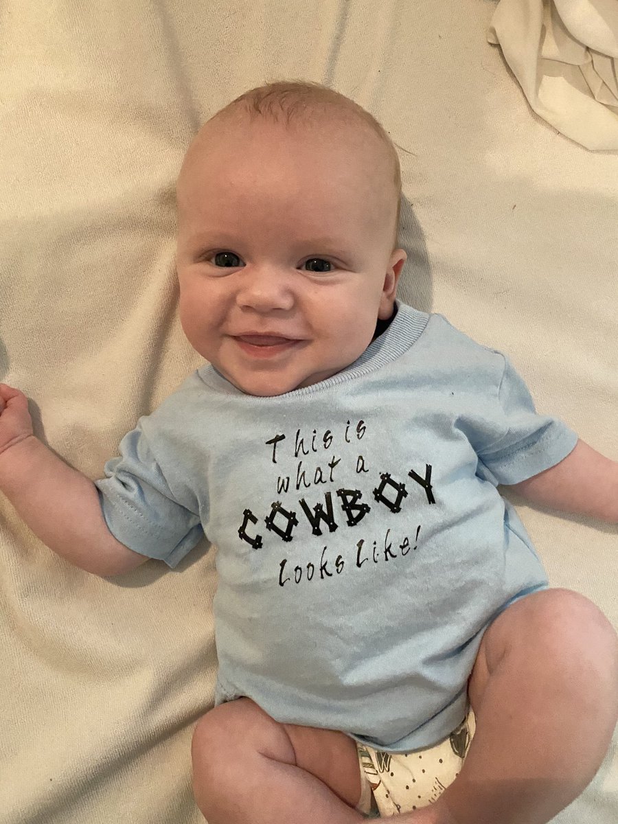 TaeganSumners's tweet photo. I mean come on, could they be any cuter??? (the answer is no) https://t.co/f2Eoi0BBy1