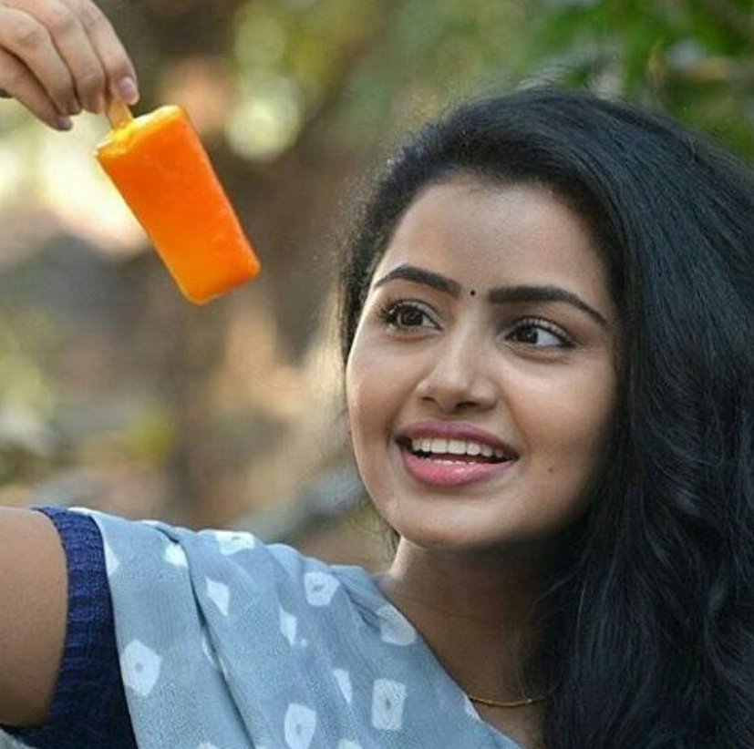 Witcher67905237's tweet photo. Anupama face 👅👅👅👅👅
Em unnave lanja face chusi modda lechindi
Oka chance ivvave lanja ahhh face lipssss babyy anu https://t.co/FkyiyR4qgh