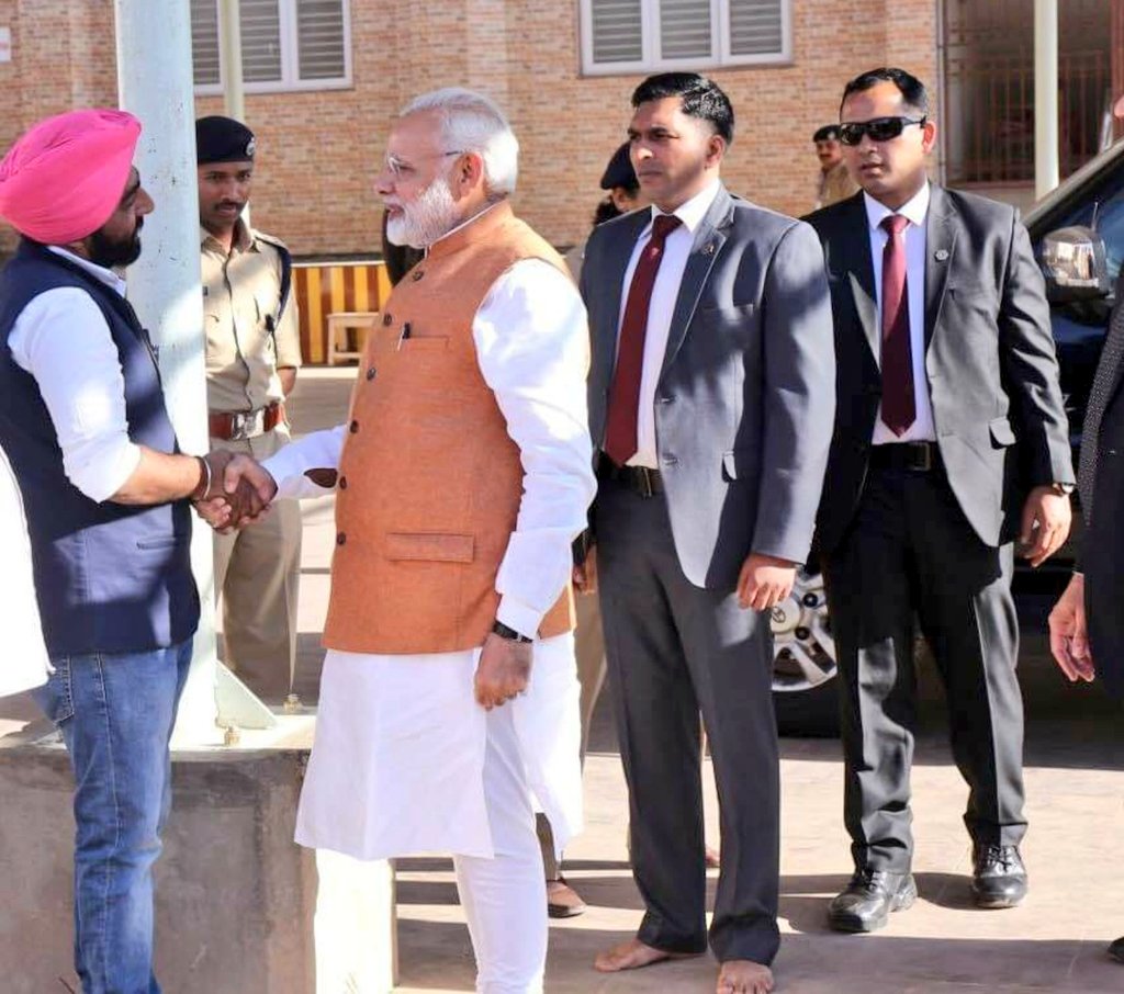 JugrajsinghBJP's tweet image. Nation is with @narendramodi Ji 🇮🇳 We all are united to keep supporting him in every step because his every action is in favour of Nation.

#NATION_WITH_MODI