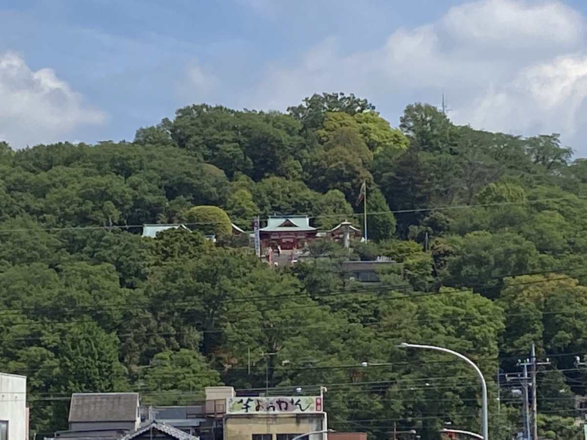 moneyclinicka's tweet photo. 「縁」にもいろいろなものがありますね。

先日行った⛩でたくさんの縁と出会えるように全ての鳥居をくぐってきました☺️ https://t.co/BrDgfdsjOG