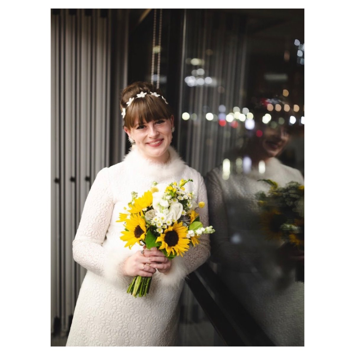 We’re so head over heels in love with our beautiful real #bride Monica’s #bridal look! She fully channeled the 60s styling vibes in her rare 1960s marabou trimmed dress for her #wedding at the New England Aquarium in Boston and she looks gorgeous ❤️❤️❤️